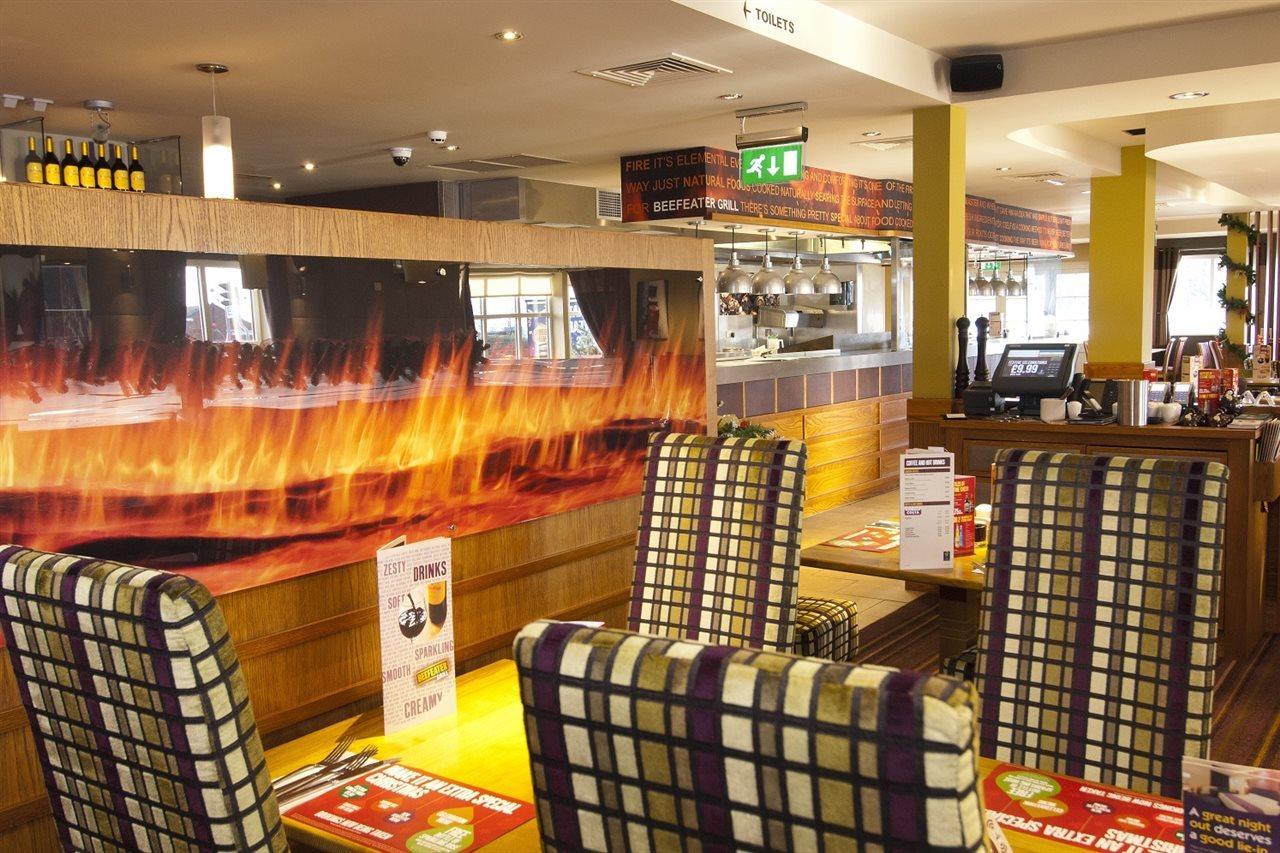 Premier Inn Burton On Trent Central Exterior photo