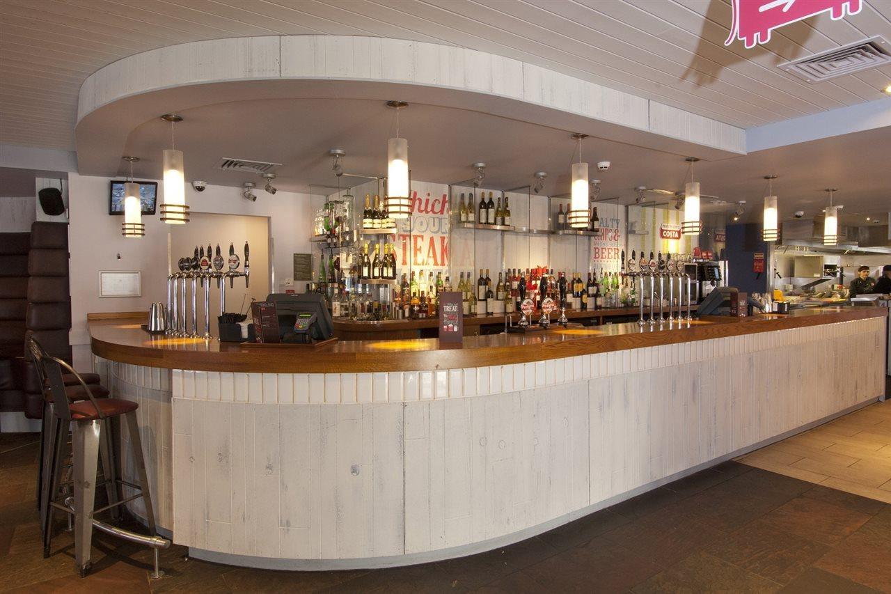 Premier Inn Burton On Trent Central Exterior photo