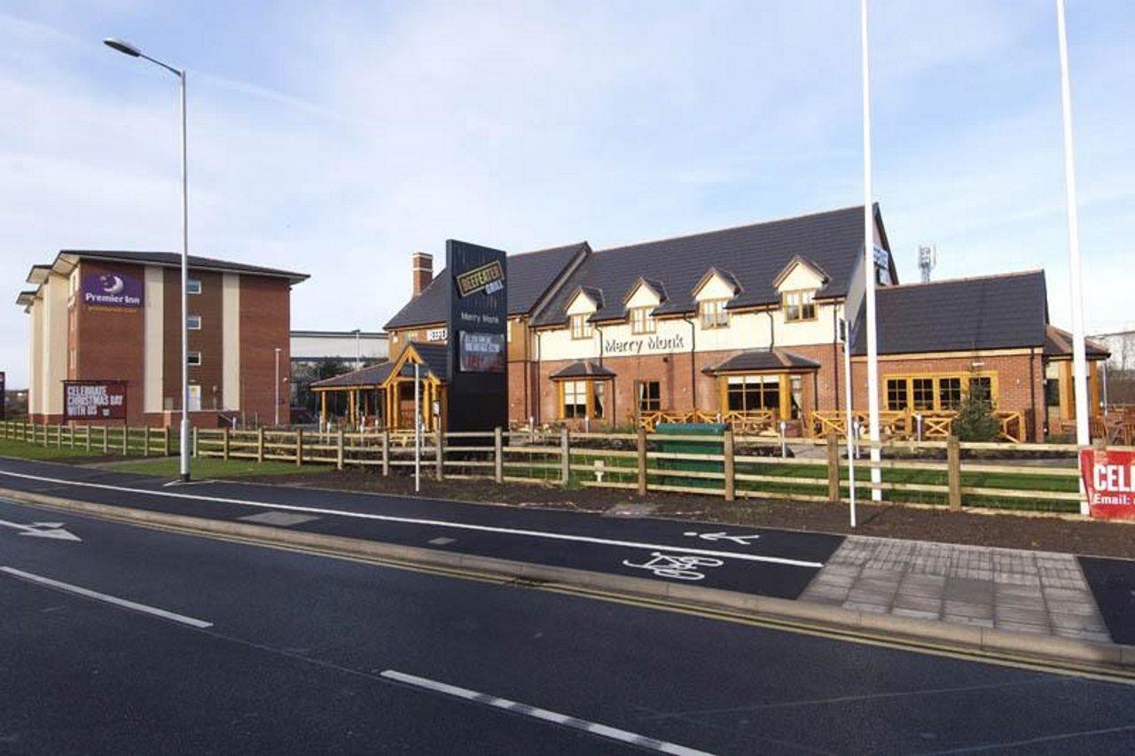 Premier Inn Burton On Trent Central Exterior photo