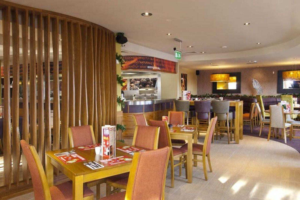 Premier Inn Burton On Trent Central Exterior photo