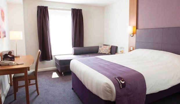 Premier Inn Burton On Trent Central Exterior photo